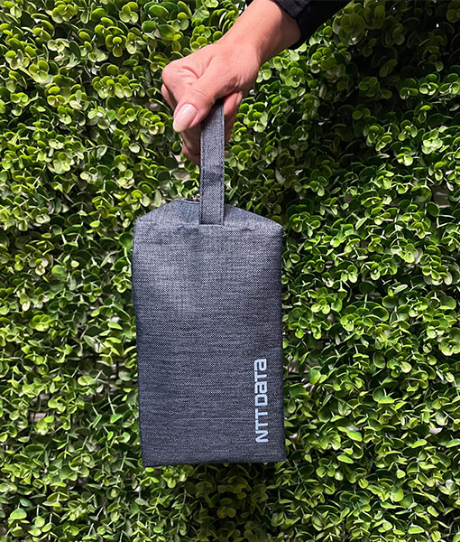 Necessaire Azul Escuro Vintage - NTTDATA Company Store