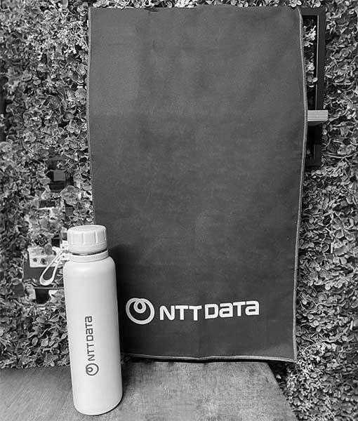 Toalha Preta Para Esporte -  NTTDATA Company Store [ESGOTADO]
